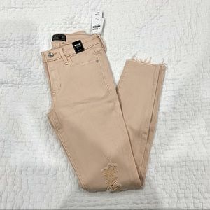 NWT Abercrombie & Fitch Pink Distressed Jeans